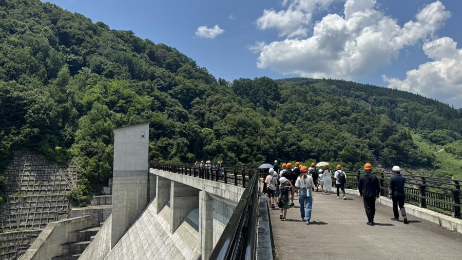 ダム探検