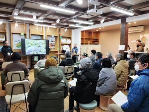 R6ライチョウ₋山カフェ会場の様子2