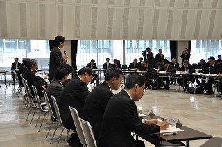 写真：三所長会議の様子