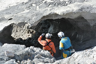 写真：御嶽山捜索の様子3