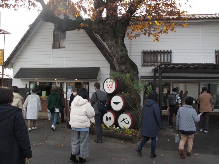 バスモニターツアーの様子（林農園）